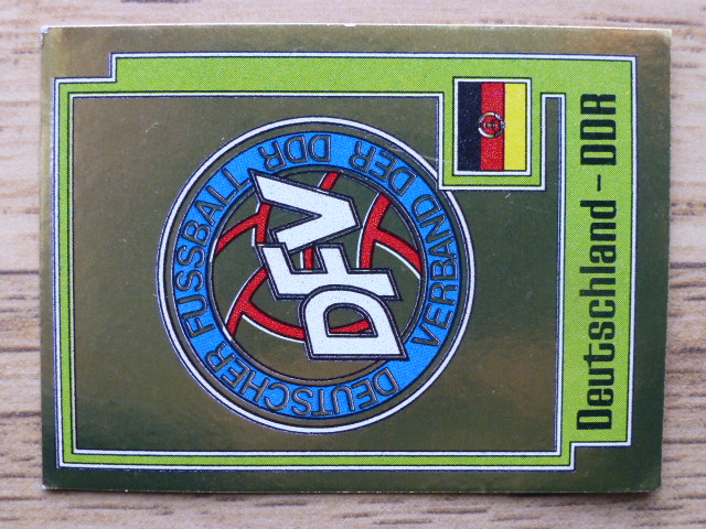 Panini Europa 80 Badge - East Germany (No.194)
