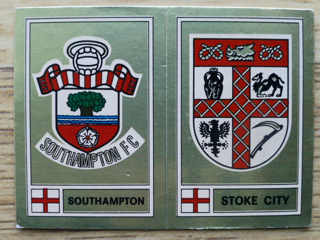 Panini Football 78 Badge - Southampton/Stoke City (No.406)