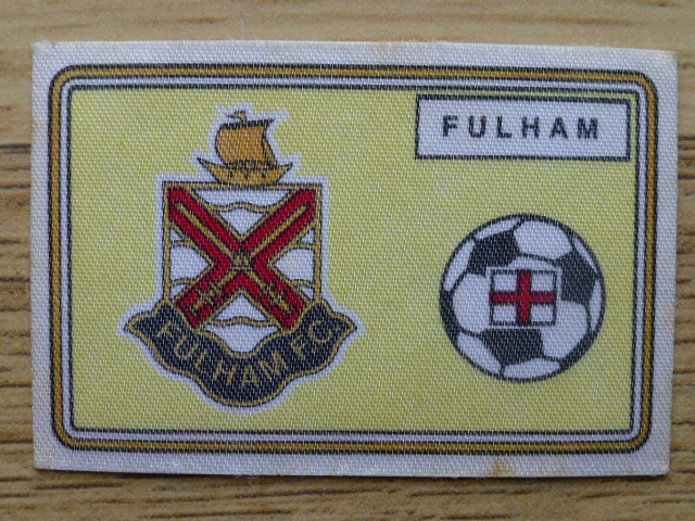 Panini Football 79 Badge - Fulham (No.397)