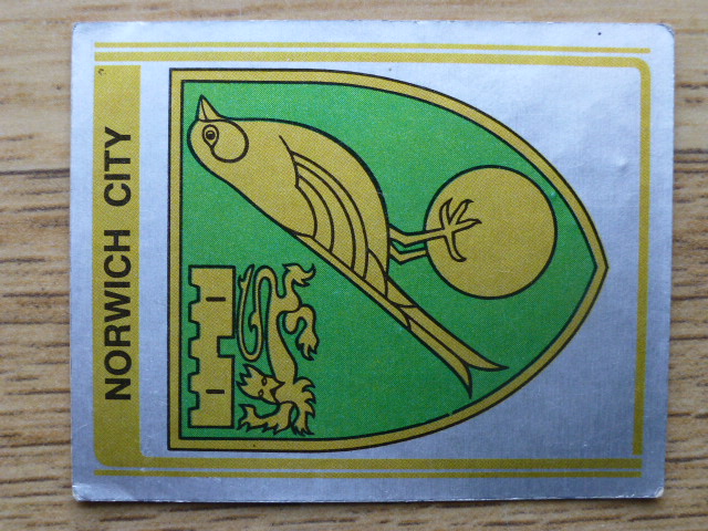 Panini Football 80 Badge - Norwich City (No.256)