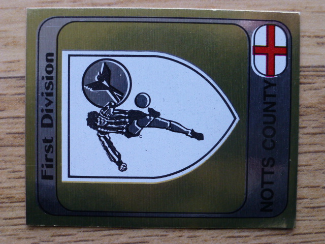Panini Football 82 Badge - Notts County (No.198)