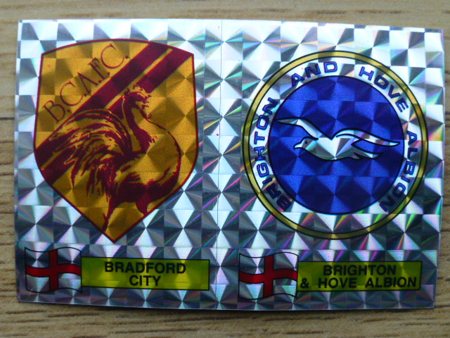 Panini Football 86 Badge - Bradford City/Brighton & Hove Albion (No.406)
