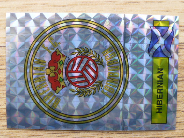 Panini Football 86 Badge - Hibernian (No.507)