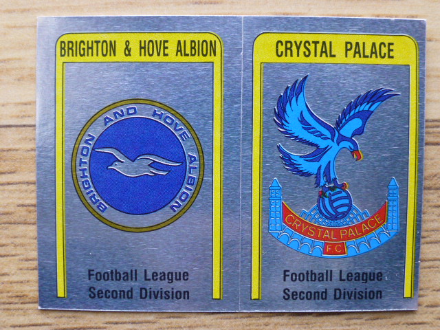 Panini Football 87 Badge - Brighton & Hove Albion/Crystal Palace (No.419)