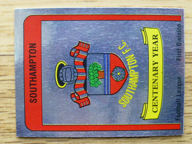 Panini Football 87 Badge - Southampton (No.311)