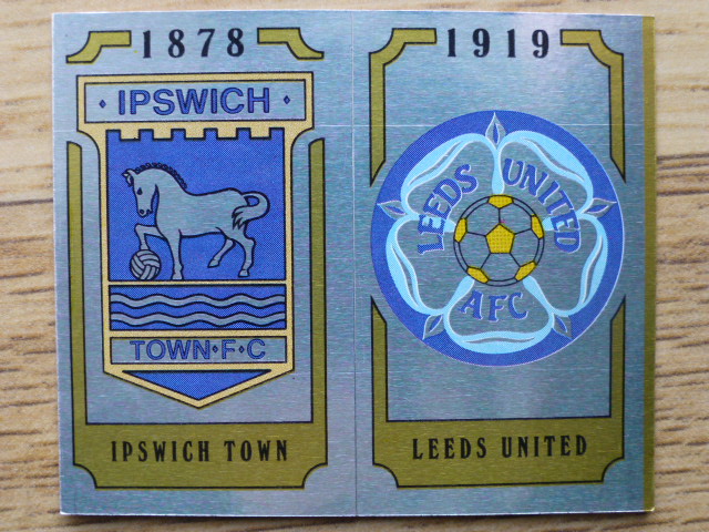 Panini Football 88 Badge - Ipswich Town/Leeds United (No.419)