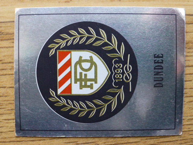 Panini Football 90 Badge - Dundee (No.352)