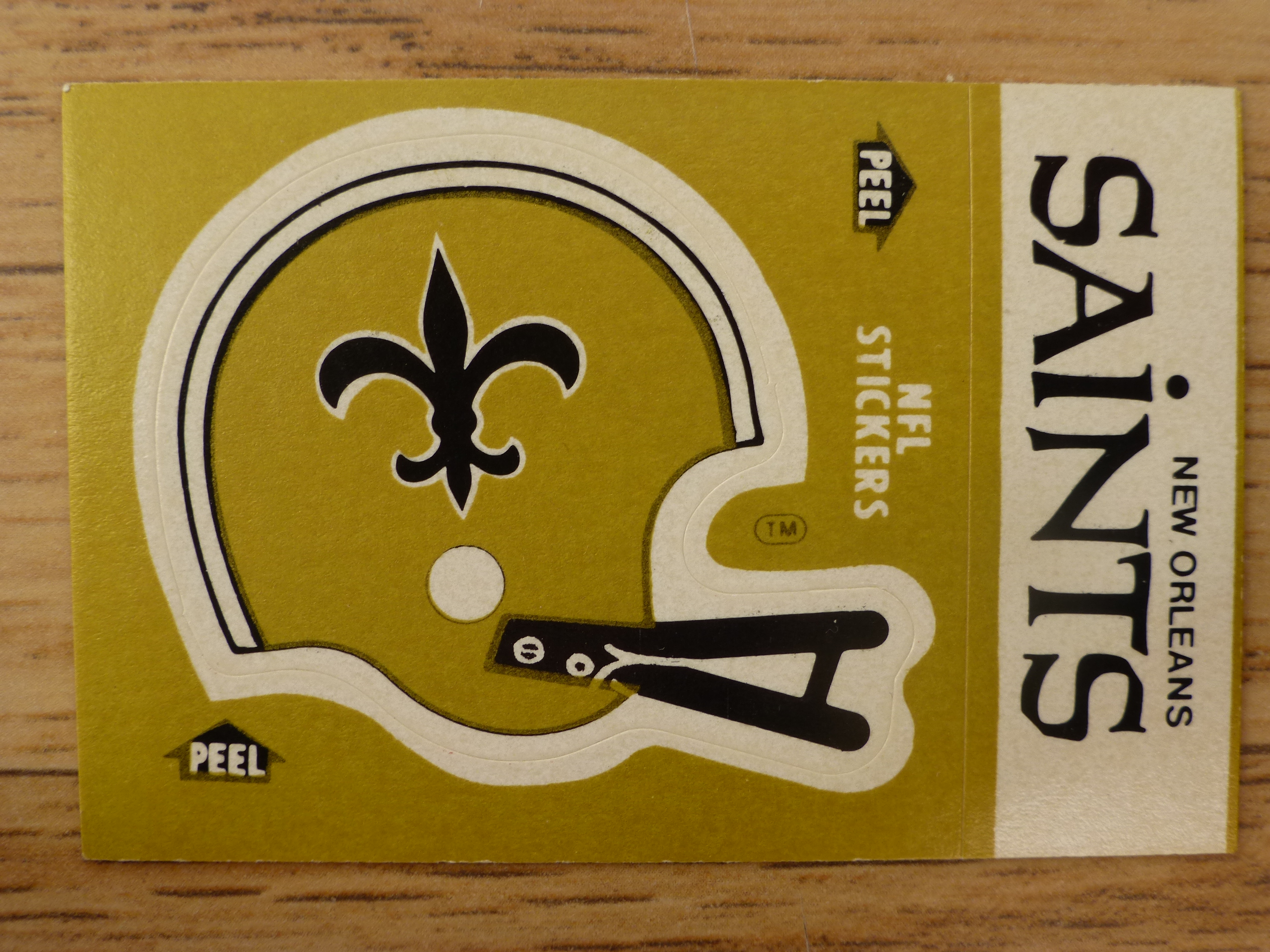 Fleer 83 American Football Collection - New Orleans Saints Helmet
