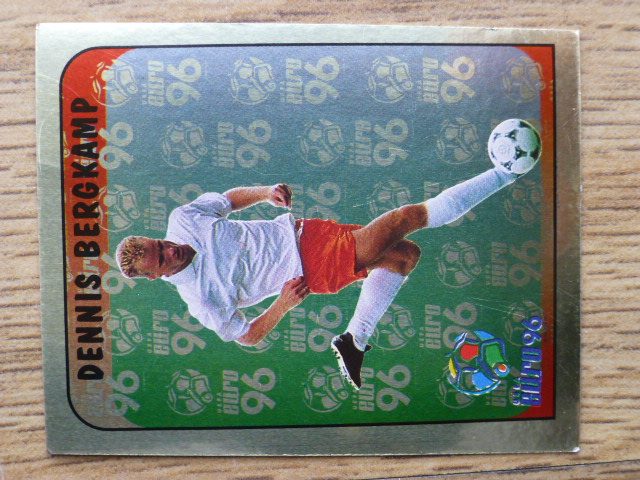 Merlin Euro 96 Badge - Dennis Bergkamp (No.66)