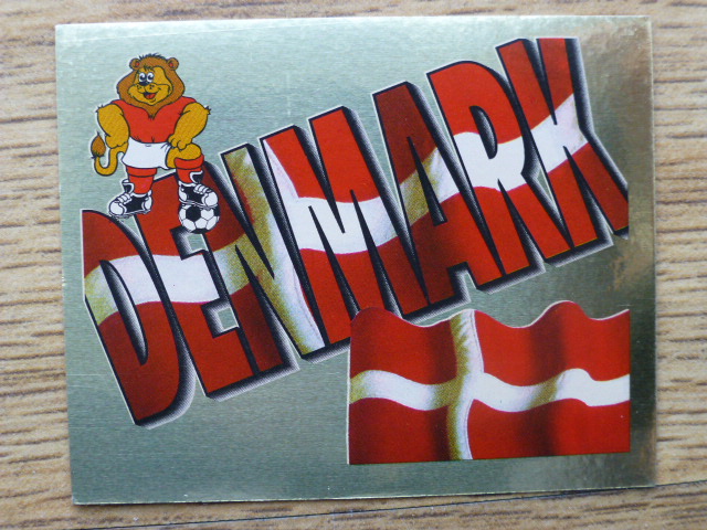Merlin Euro 96 Badge - Denmark (No.264)